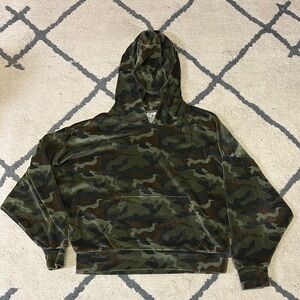 American Eagle Outfitters Green and Brown Camo Hoodie